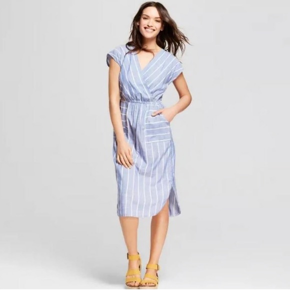 5/$25 Universal Thread Striped Dress EUC - Picture 6 of 7